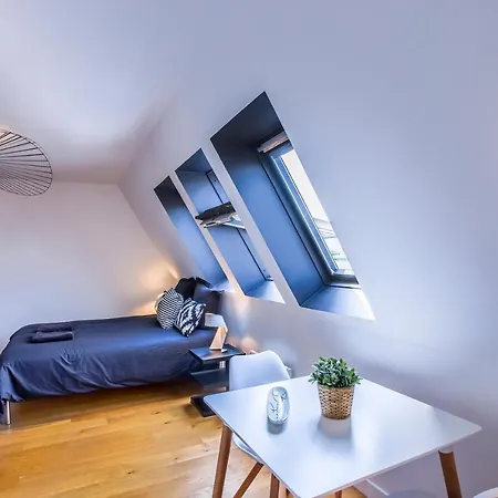 Design Hyper Centre - Netflix Wifi Fibre - Parking Lille